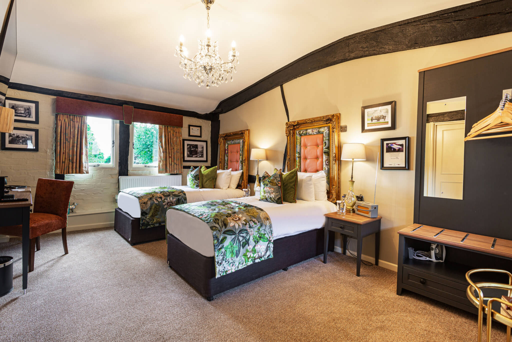 Classic Twin Room Hotel Dorchester 1 scaled