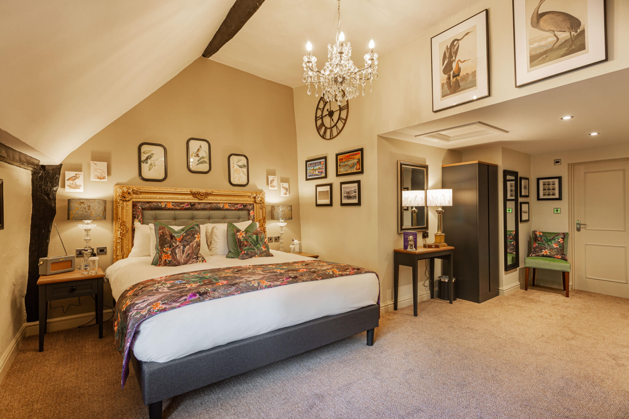 Deluxe Double Room Hotel Dorchester 3 scaled