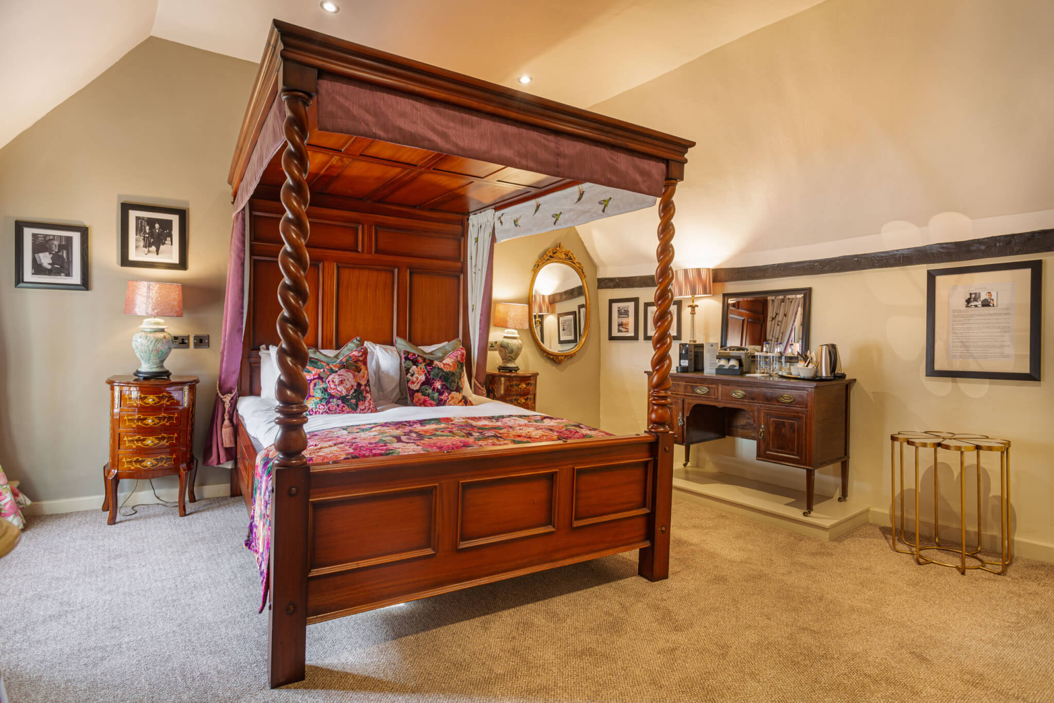 Superior 4 Posted Bed Room Hotel Dorchester 3 scaled