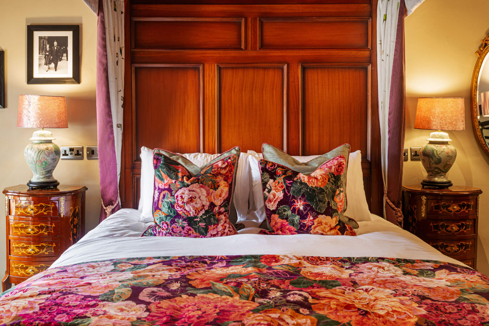 Superior 4 Posted Bed Room Hotel Dorchester 4 scaled